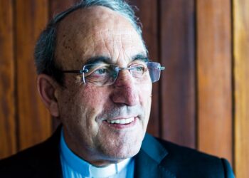 Bispo responde a padre que critica suspensão das missas