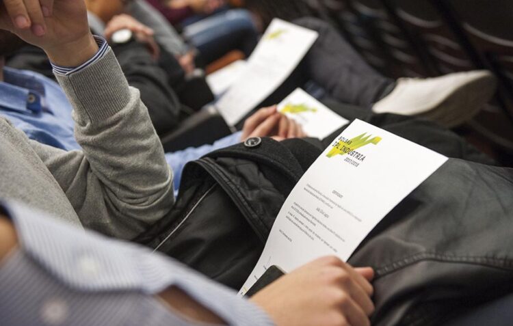 Empresários apoiam 48 estudantes do Politécnico com bolsas de estudo