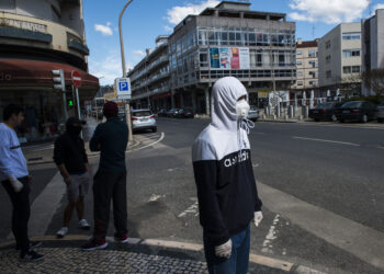 Covid-19: Jovens “não são invencíveis”, alerta Organização Mundial de Saúde