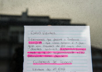 É idoso? Não saia de casa! Eles vão por si