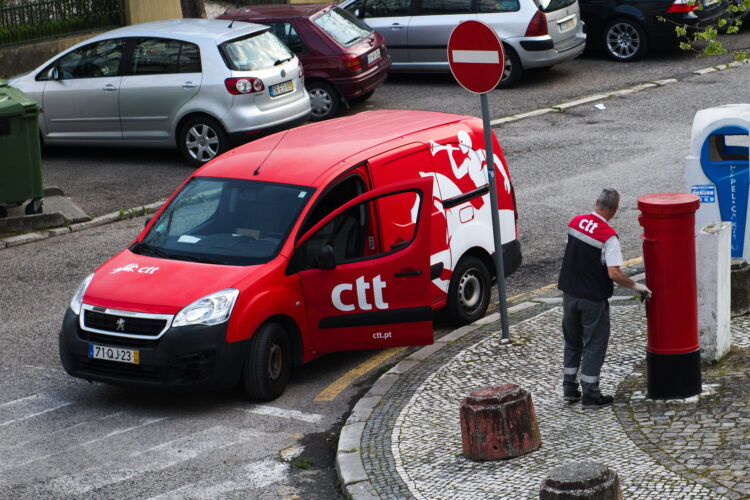 CTT reabrem loja de Pedrógão Grande