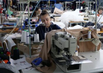Fábrica do Vidigal adapta unidade para produzir material médico