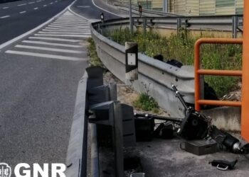 Partiu radar de velocidade e foi detido pela GNR de Leiria