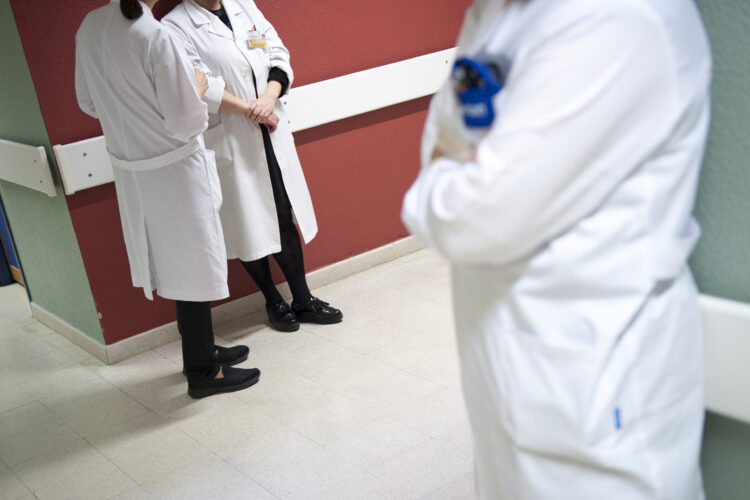 Covid-19: Hospital de Leiria presta apoio emocional a colaboradores