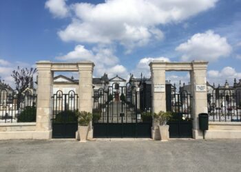 Cemitério de Leiria fechado até 9 de Abril