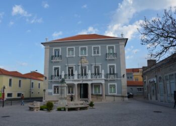 Covid-19: Município da Marinha Grande quer criar centro de rastreio móvel