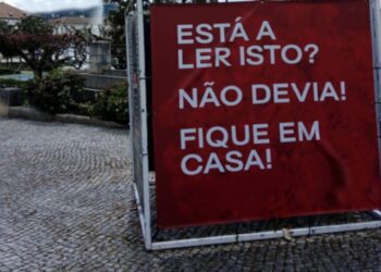 CDS-PP cede outdoors para informar a população em Alcobaça, Ansião e Pombal
