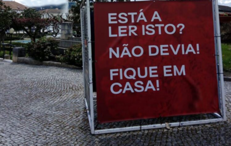 CDS-PP cede outdoors para informar a população em Alcobaça, Ansião e Pombal