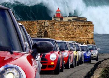 Mini na Onda da Nazaré anima vila no fim-de-semana