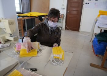 Leiria pede voluntários para fazer máscaras