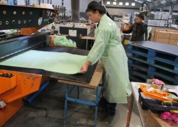 Empresa da Barosa produz 50 mil kits de protecção individual