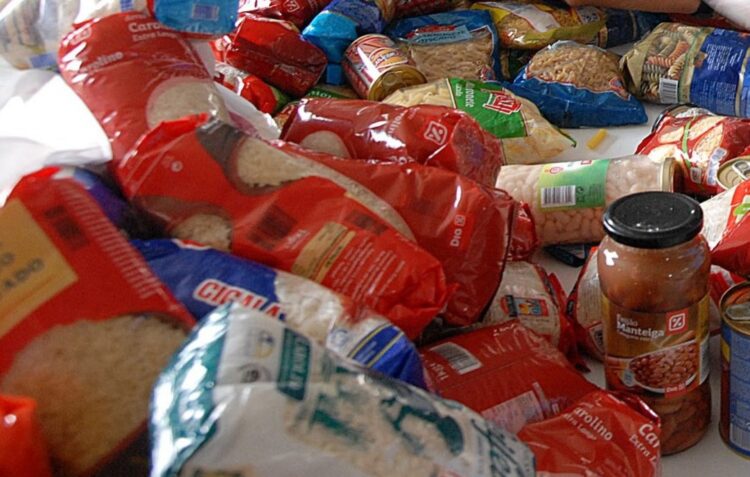 Cruz Vermelha de Leiria avança com projecto Alimentar com Amor