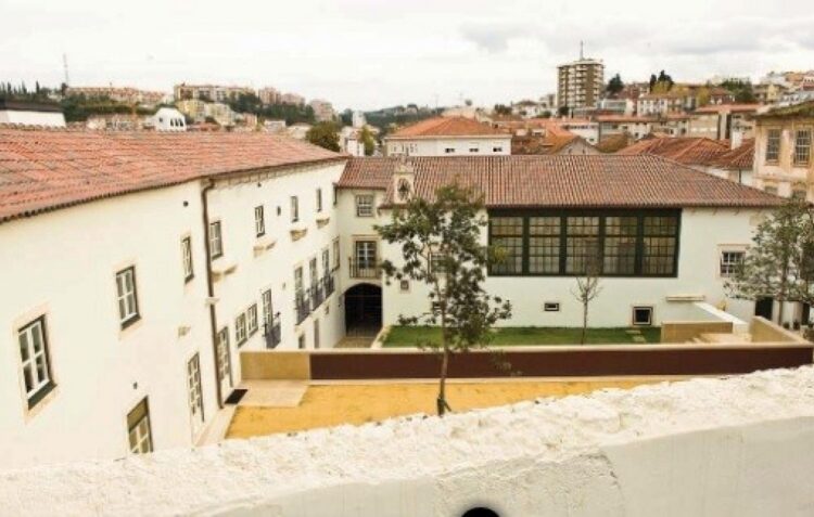 Fundação e Caixa de Leiria oferecem cinco ventiladores ao Centro Hospitalar de Leiria