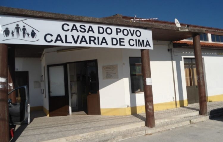 Calvaria de Cima: Assaltam a Casa do Povo e levam a refeição de 60 idosos