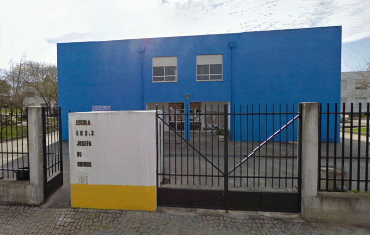 Óbidos oferece computadores e internet a alunos carenciados