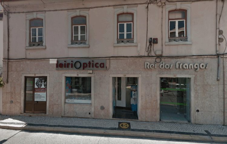 Rei dos Frangos, de Leiria, oferece refeições a famílias e indivíduos penalizados pela crise e pandemia