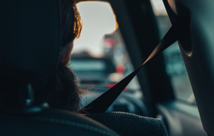 Como cuidar dos bancos do carro para aumentar a durabilidade