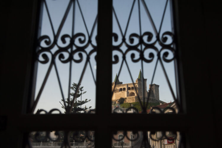 #covid19 Evolução no distrito de Leiria e concelho de Ourém: mais nove casos do que ontem