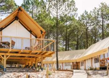 Ohai Nazaré: novo resort ao ar livre oferece mil noites aos profissionais de saúde