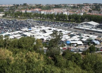 Leiria renova suspensão de todos os mercados ao ar livre