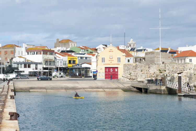 Covid-19: mais seis casos no distrito de Leiria, todos a sul