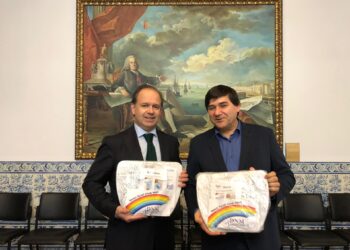 Uma centena de viseiras oferecidas às entidades de apoio social de Pombal