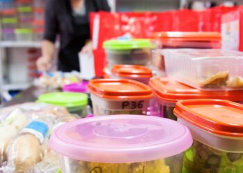 Ourém entrega alimentação a idosos, sem-abrigo e alunos necessitados