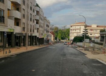 Avenida Marquês de Pombal, em Leiria, reabre ao trânsito