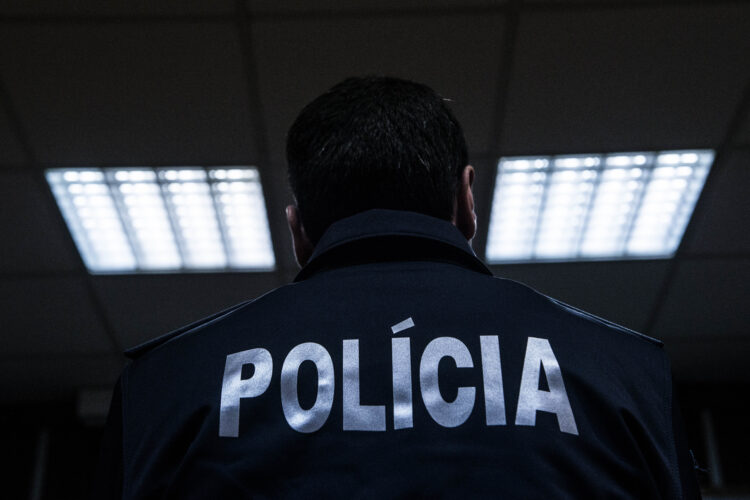 PSP de Leiria detém cinco por droga e só um fica em prisão domiciliária