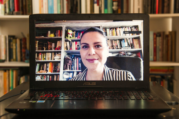 Sara Fernandes: “Poderíamos ter uma aplicação de telemóvel que dissesse se há pessoas infectadas”