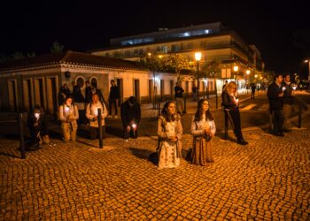 Um 13 de Maio único em Fátima: Santuário fechado, orações na rua