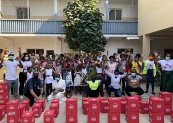 Ultramaratonista de Leiria corre oito horas na passadeira para ajudar população carenciada de Angola