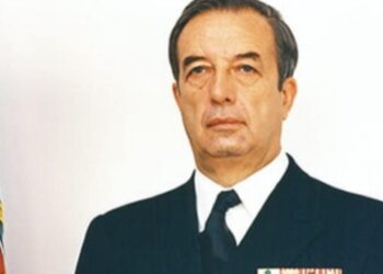 Morreu o almirante Vieira Matias, antigo chefe do Estado-Maior da Armada