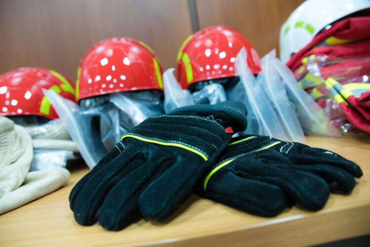 Intermarche da Marinha Grande oferece EPI aos Bombeiros da Marinha Grande