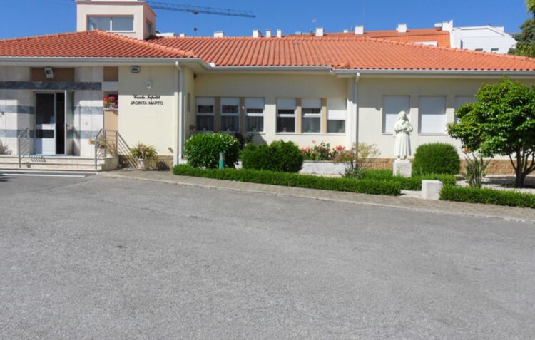 Covid-19: Jardim infantil e creche de Fátima encerrados por precaução
