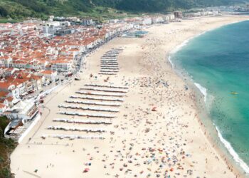 Vai à praia? Não saia de casa antes de consultar a lotação do areal