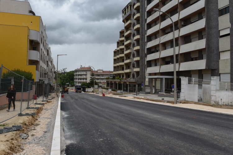 Corte de trânsito na Avenida Marquês de Pombal, em Leiria