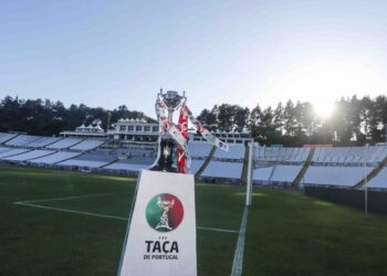 União de Leiria faz anos com Manuel Cajuda, Silas, Bilro e Renato a recordar final do Jamor