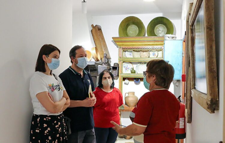 Direcção do Cepae visitou Museu de Almagreira (Pombal)