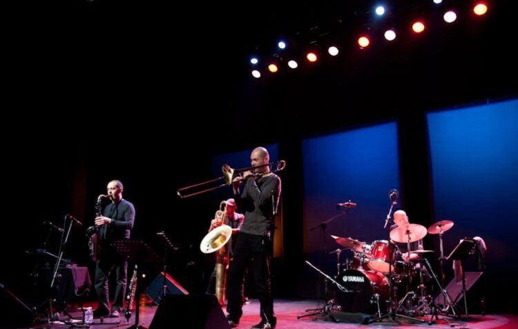 Estátuas vivas, jazz, teatro, muita música e animação para os mais novos são a aposta para a animação da Vieira e São Pedro de Moel