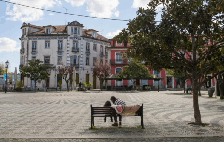 Covid-19 Embora os casos de Covid-19 continuem a aumentar, hoje, há mais 14 pessoas curadas