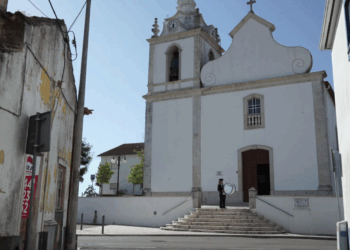 David Fonseca estreia novo álbum e a filarmónica dos Marrazes dá uma ajuda