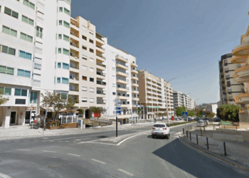 Corte de trânsito na Avenida Marquês de Pombal, na segunda-feira
