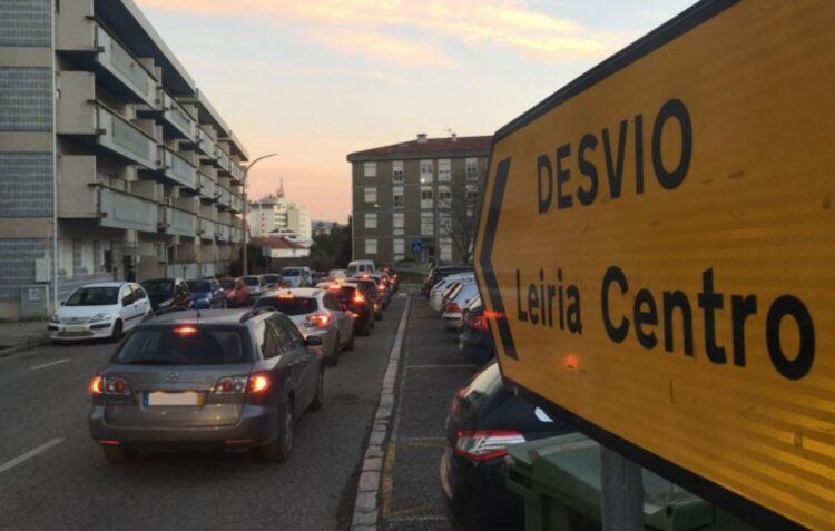 Corte de trânsito em ruas de Leiria