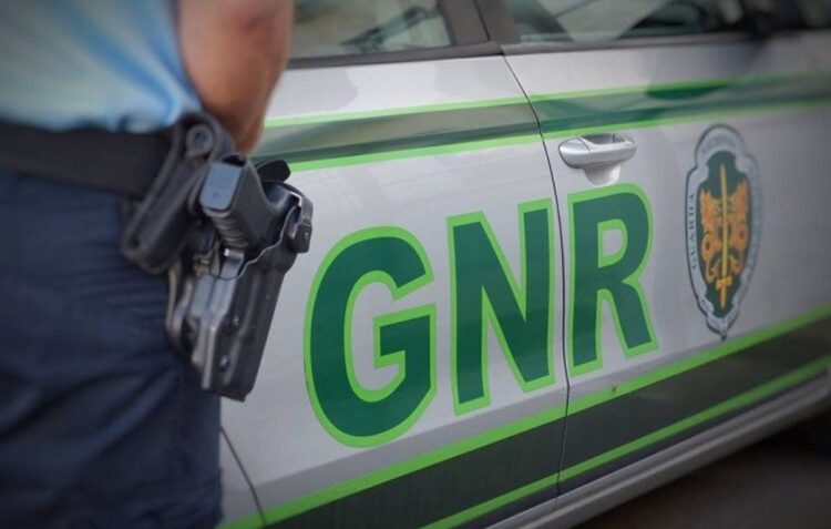 GNR de Caldas da Rainha detém três pessoas por tráfico de droga