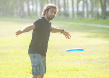 Frisbee é leccionado pelo planeta com livro de professor de Leiria