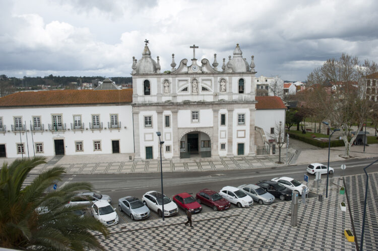 Câmara de Pombal atribui mais de 87 mil euros a instituições