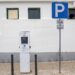 Primeiro posto de carregamento de carros eléctricos da Nazaré foi instalado junto ao Mercado Municipal