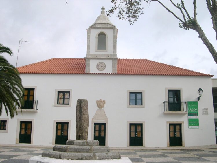 Antiga Casa da Câmara na Pederneira recebe o Tribunal da Nazaré