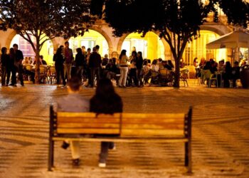 Covid-19: casos activos no concelho de Leiria no valor mais alto desde 1 de Maio
